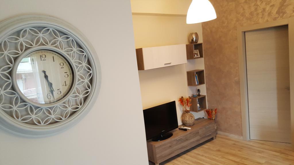 Apartment I Mastrazzi Riposto Eksteriør billede